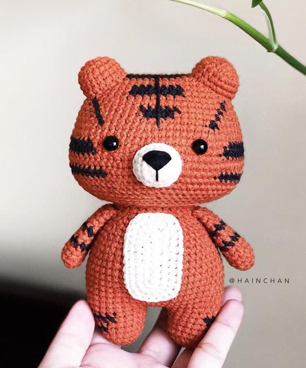 crochet tiger patterns - amigurumi crochet pattern - amorecraftylife.com #crochet #crochetpattern #diy #amigurumi