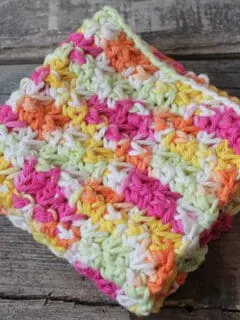 easy over the rainbow trinity stitch crochet dishcloth pattern - free printable pdf - amorecraftylife.com #crochet #crochetpattern #freecrochetpattern