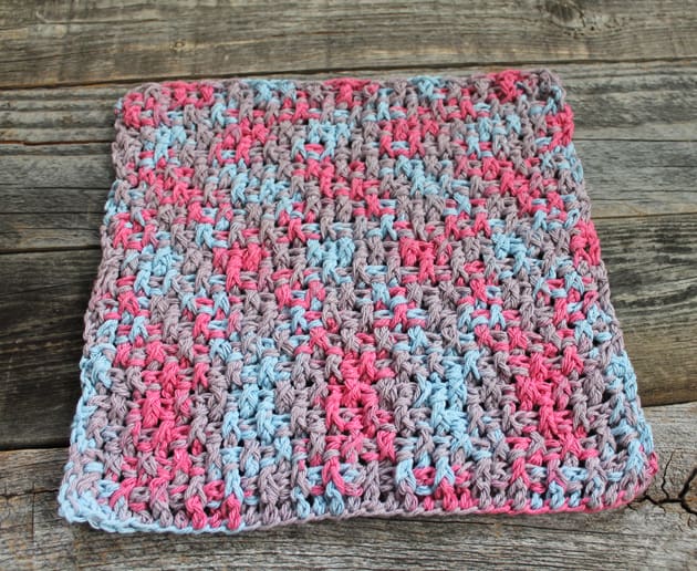 easy rice stitch crochet washcloth pattern - free printable pdf - amorecraftylife.com #crochet #crochetpattern #freecrochetpattern