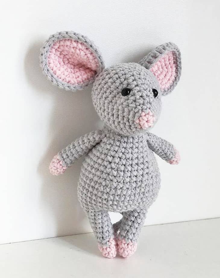 crochet mouse patterns - amigurumi crochet pattern - amorecraftylife.com #crochet #crochetpattern #diy #amigurumi