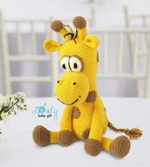 giraffe crochet patterns- toy crochet pattern- amigurumi animal amorecraftylife.com #crochet #crochetpattern #diy