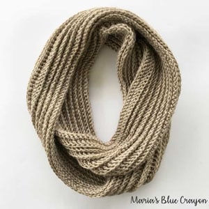35 Free Crochet Patterns for Infinity Scarves - A More Crafty Life