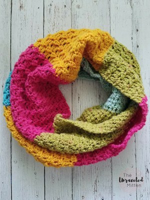35 Free Crochet Patterns for Infinity Scarves - A More Crafty Life