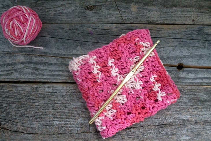 padrão de pano de prato de crochê de ponto florete fácil - pdf para impressão grátis - amorecraftylife.com #crochet #crochetpattern #freecrochetpattern