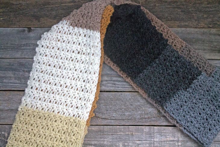 free color block infinity scarf crochet pattern - easy infinity scarf pattern - amorecraftylife.com