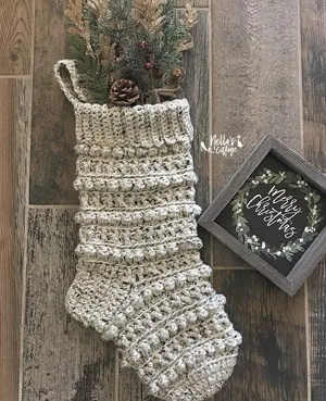 crochet Christmas stocking patterns - winter - home decor- amorecraftylife.com #crochet #crochetpattern #diy #christmas