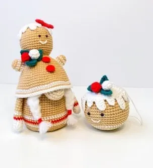 crochet Christmas gingerbread man patterns - winter - home decor- amorecraftylife.com #crochet #crochetpattern #diy #christmas