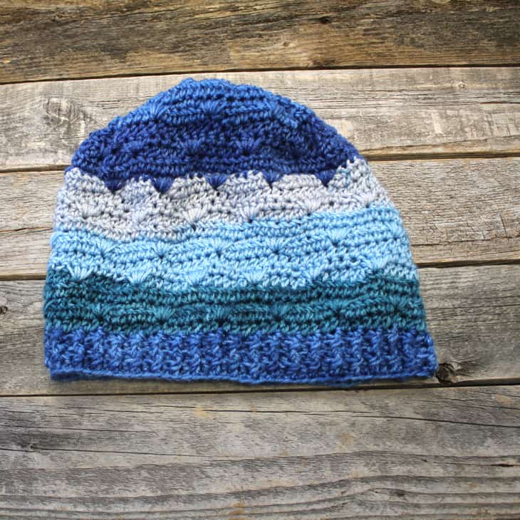 blue waves crochet -hat pattern - Free PDF- printable pdf - winter headband - amorecraftylife.com #crochet #crochetpattern #freecrochetpattern