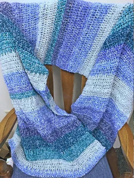 Make an easy rectangular shawl Crochet Pattern Free PDF- printable pdf amorecraftylife.com  #crochet #crochetpattern #freecrochetpattern