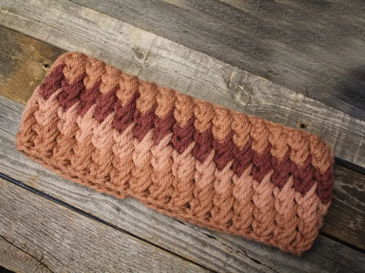 Make an chunky cowl crochet pattern. Cocoa Cowl Crochet Pattern Free PDF- printable pdf - cowl - amorecraftylife.com #crochet #crochetpattern #freecrochetpattern