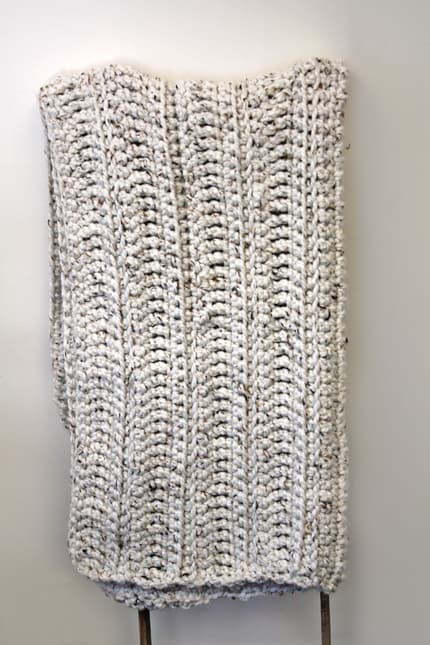 super chunky tweed crochet blanket pattern - free printable PDF- crochet blanket pattern - amorecraftylife.com - free printable crochet pattern chunky blanket pattern #crochet #crochetpattern #freecrochetpattern