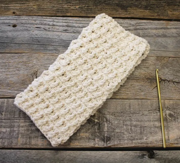 Textured Arruga Cotton Crochet Washcloth Pattern - A More Crafty Life