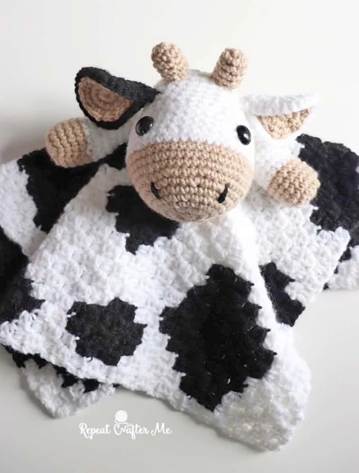 Make a cute free crochet lovey pattern. Any of these free patterns would make a cute baby gift. 