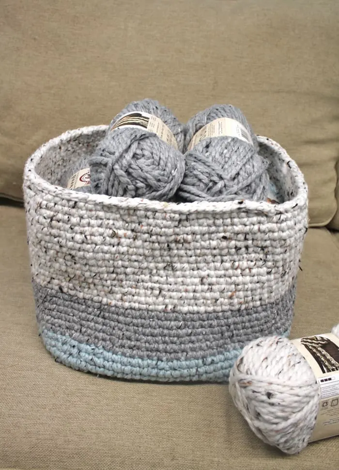 Get organized. Make your own Gray Tweed Chunky Square Crochet Basket Pattern.