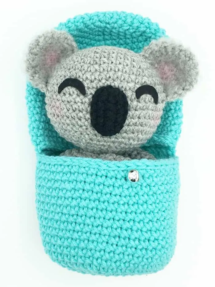 Make a cute crochet koala crochet pattern.