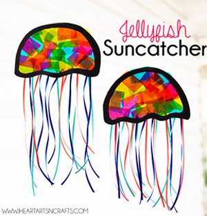 Make your own suncatcher jellyfish crafat.