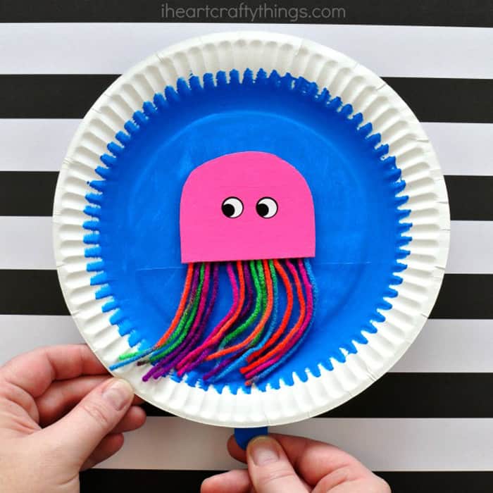 Try some of these fun and easy jellyfish crafts for kids. These would be great for an ocean theme or the letter J.