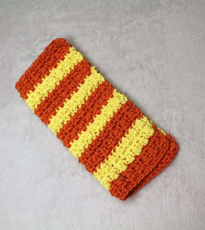 Make an easy free striped crochet washcloth pattern.