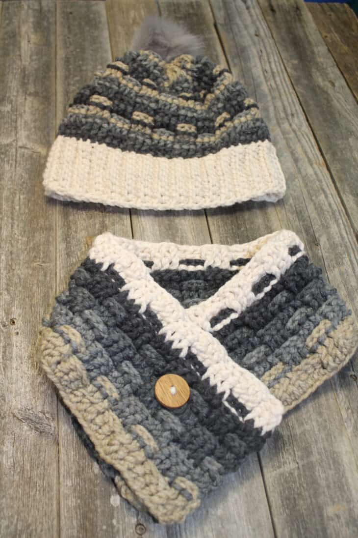 Try this easy chunky cowl pattern. This pattern uses a variation of the double crochet. There is a free printable PDF available.