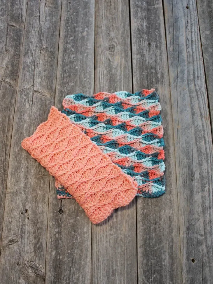 Try this raised wave dishcloth pattern. This pattern uses a repeat of basic stitches to make this eye-catching pattern. There is a free printable PDF available.