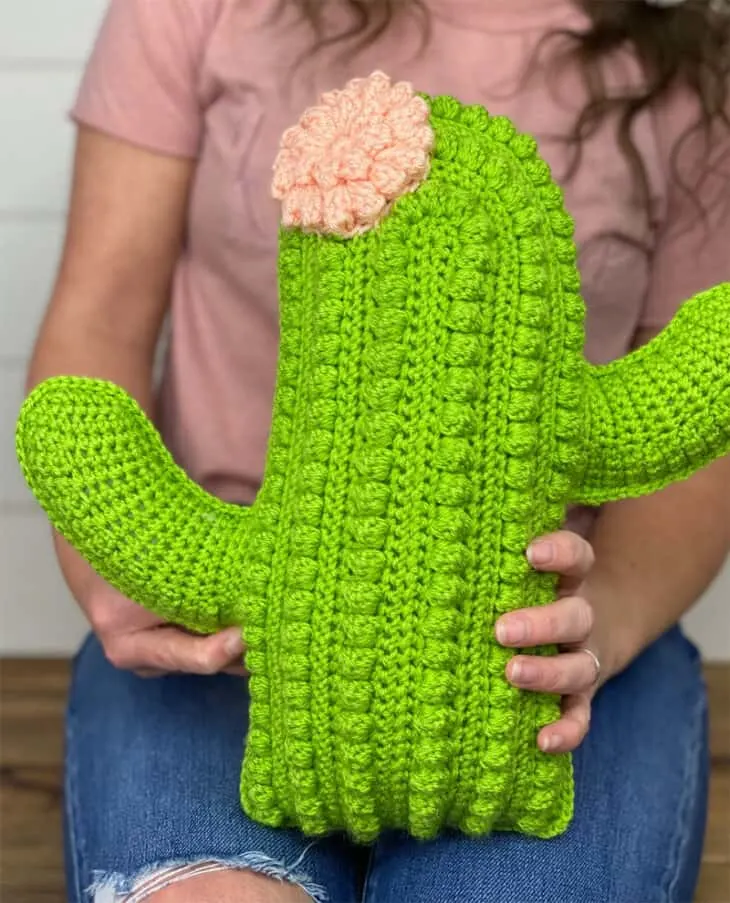 Make your own cute cactus pattern.