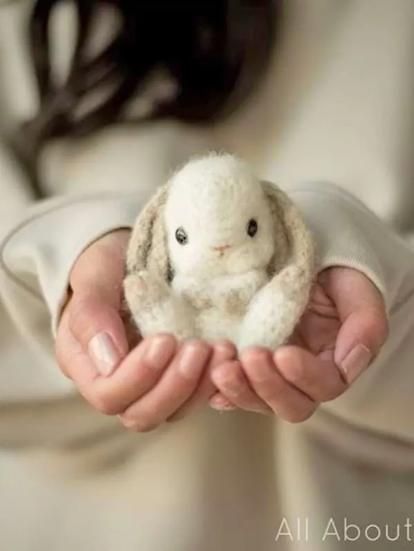 Make your own cute little rabbit for Easter. This cute free crochet pattern would make a great addition to an Easter Basket.