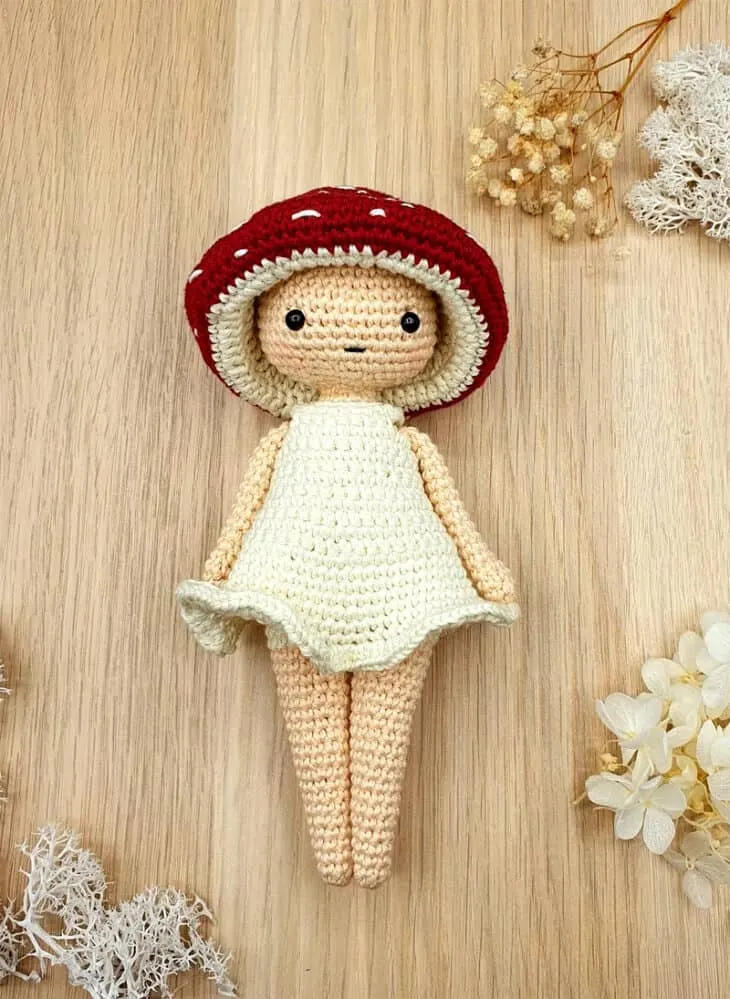 Make your own cute mushroom sprite with this adorable amigurumi crochet pattern.