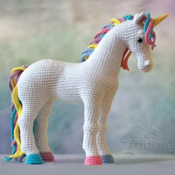 Try this realistic looking unicorn. Make your own in your favorite colors.