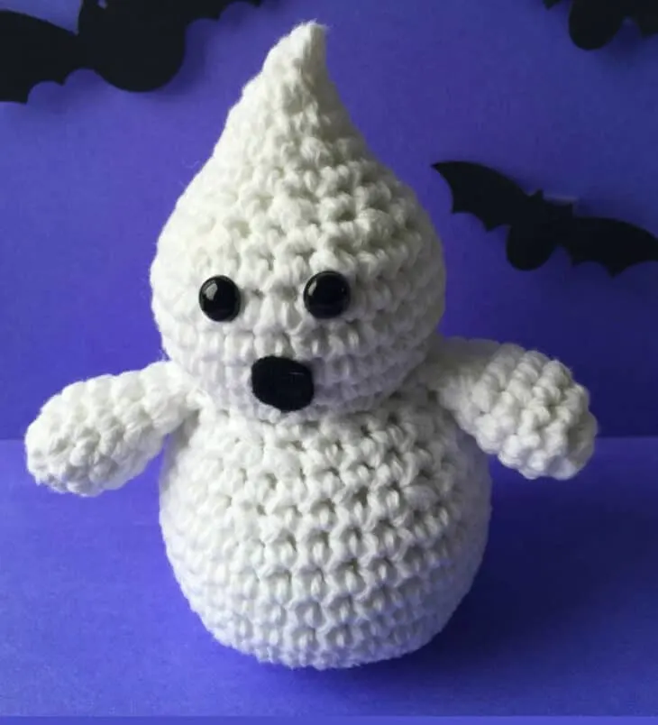 Make your own cute crocheted ghost for Halloween.