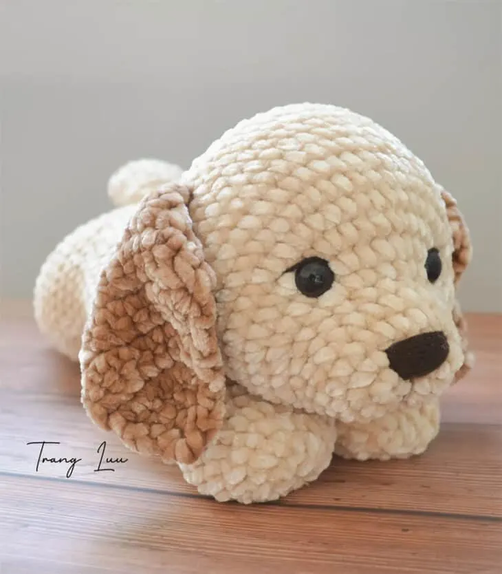 Make your own cute crocheted golden retriever puppy.. 
