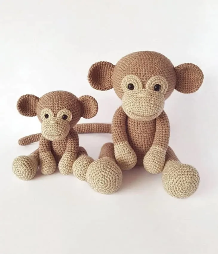 monkey crochet patterns- toy crochet pattern- amigurumi amorecraftylife.com #crochet #crochetpattern #diy