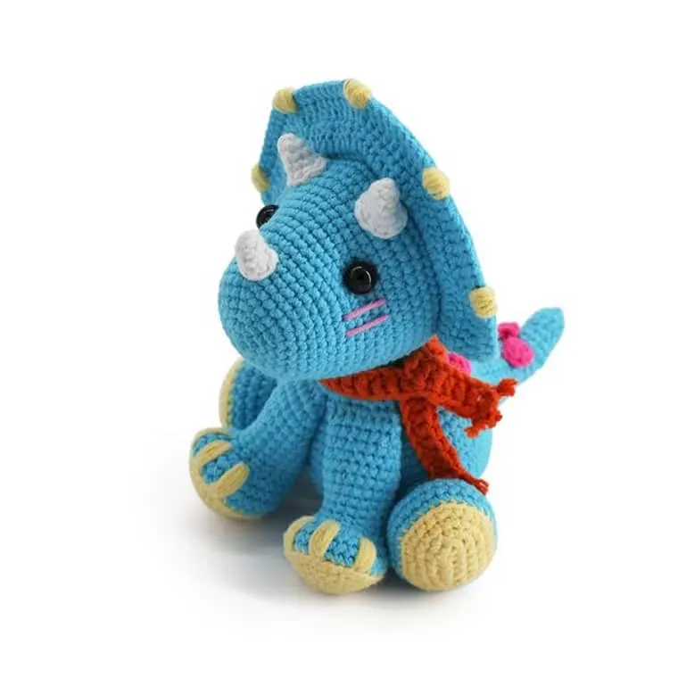 Make your own cute triceratops with this free crochet pattern.