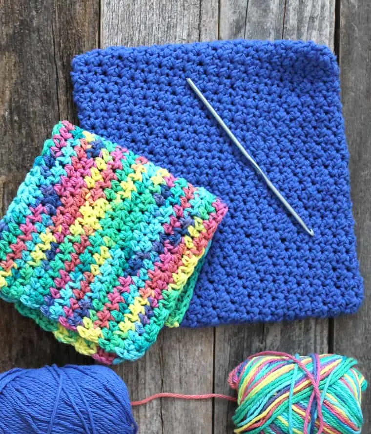 free printable half double stitch crochet potholder pattern -amorecraftylife.com #crochet #crochetpattern #diy #freecrochetpattern