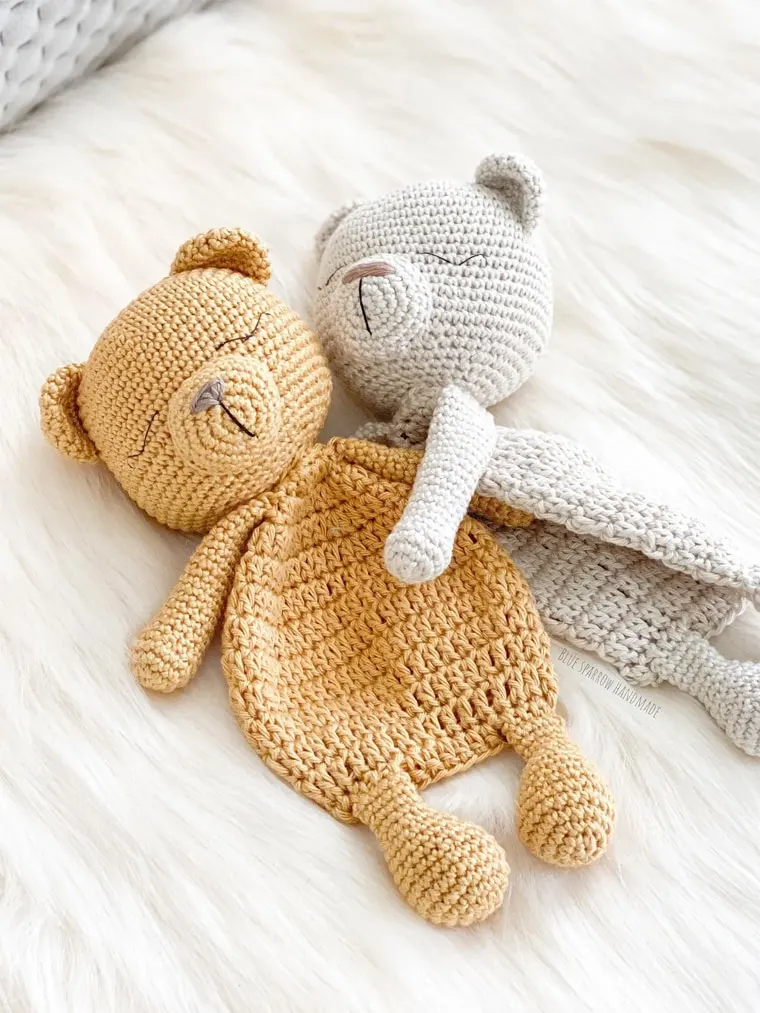 Make your own cute teddy bear lovey with this crochet pattern.