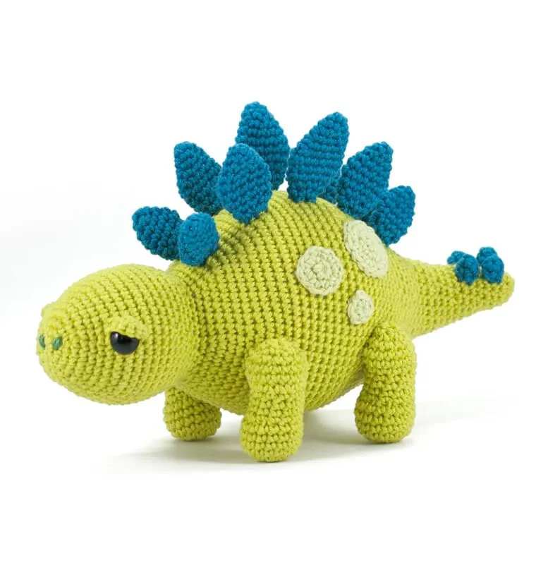 Make your own cute stegosaurus with this amigurumi pattern.