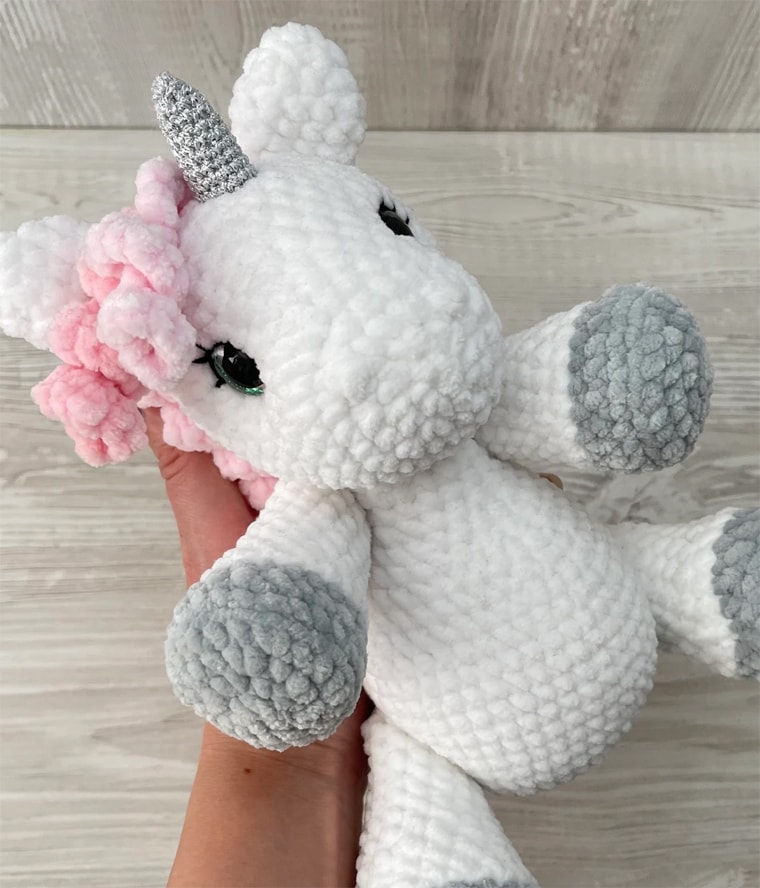 baby crochet amigurumi unicorn