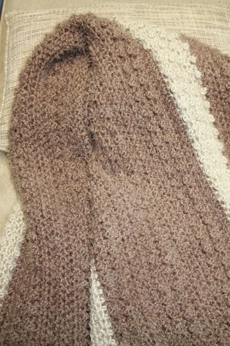 soft easy neutral crochet blanket pattern using Red Heart Hygge Yarn