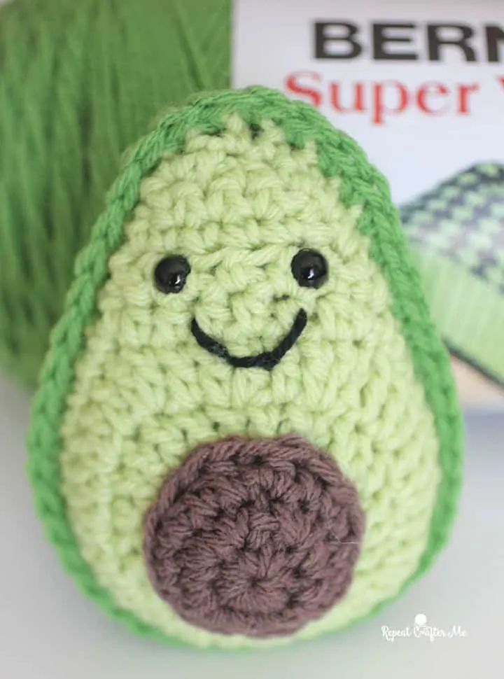 crochet avocado pattern free amigurumi 