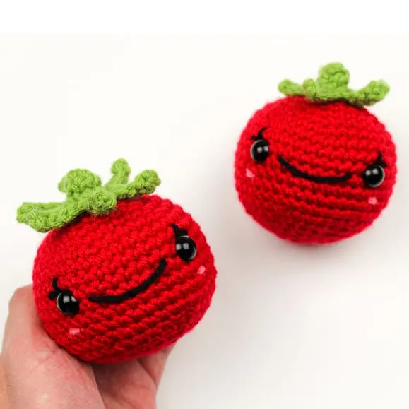 free happy tomato crochet pattern