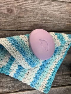 triple dot cotton crochet dishcloth pattern in blue and white