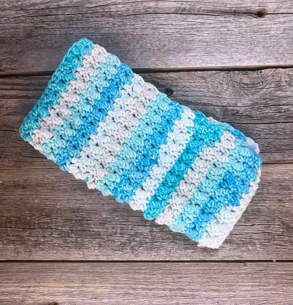 triple dot cotton crochet dishcloth pattern in blue and white