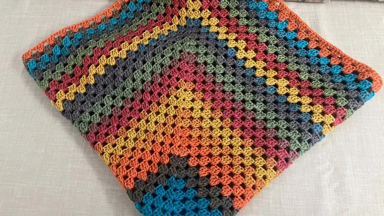 Easy Amore Kaleidoscope Granny Square Crochet Blanket Pattern colorful granny square